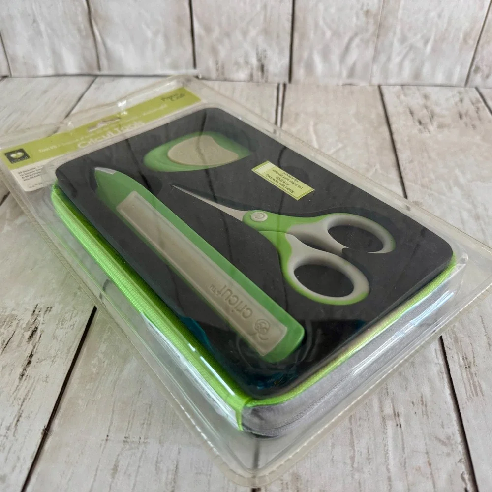 Cricut Tools Basic Tool Kit 29-0004 Provo Craft Green 7pc Set New Sealed 2006